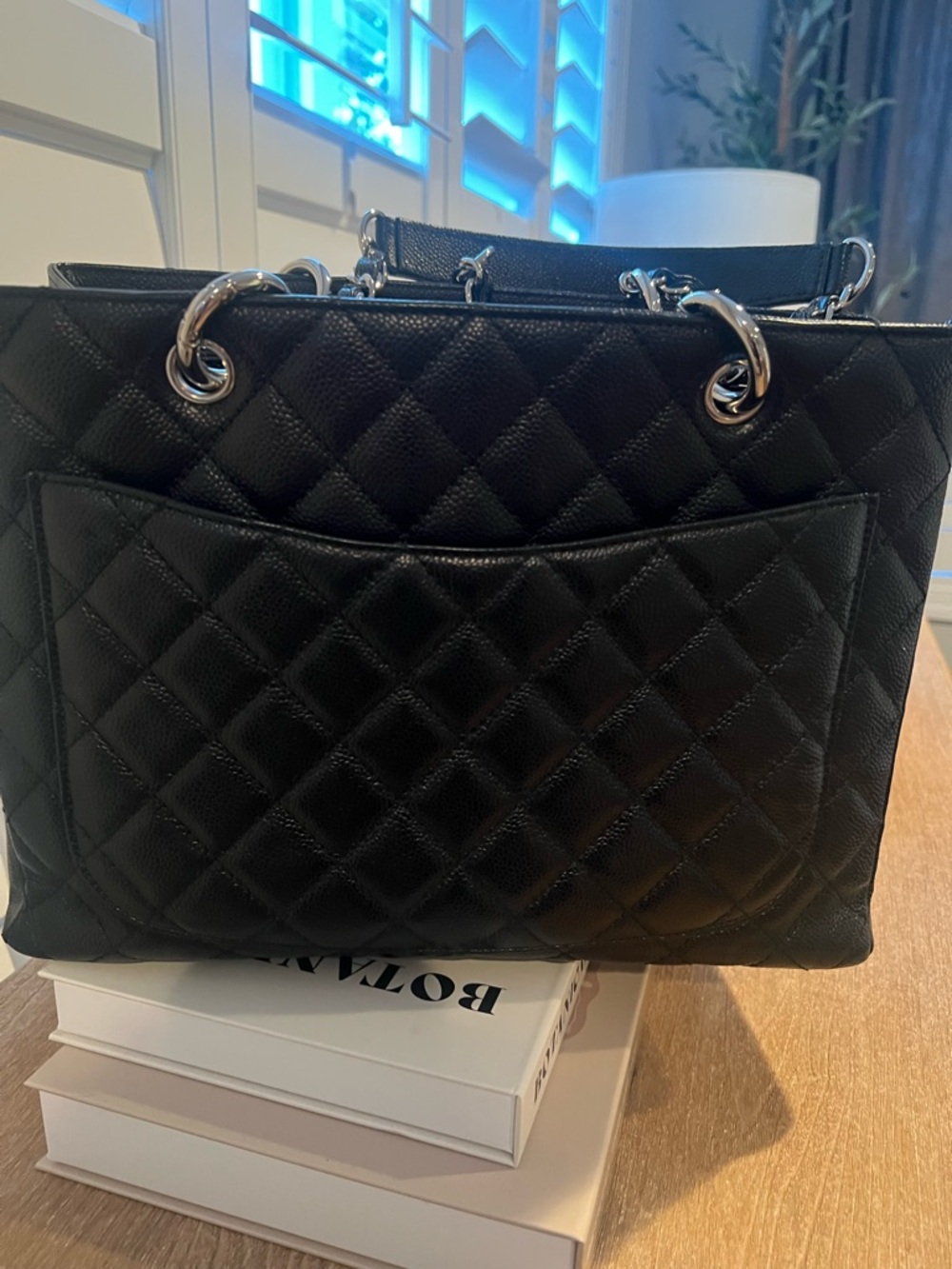 CHANEL Black Quilted Large CC Tote with Silver Hardware - Picture 7 of 8